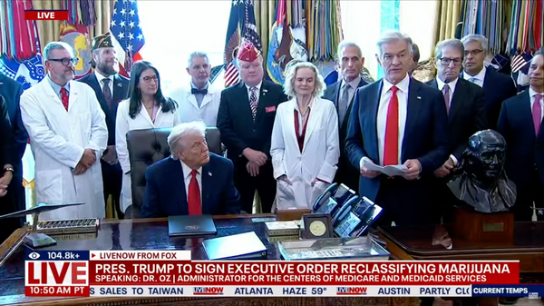 Exclusive 24K Gold-Plated Presidential Seal Coaster Set – As Gifted by President Donald Trump